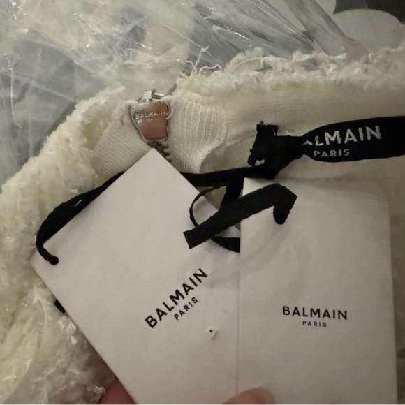 Balmain Short White Tweed Dress With Silver Embossed Buttons - Picture 4 of 7